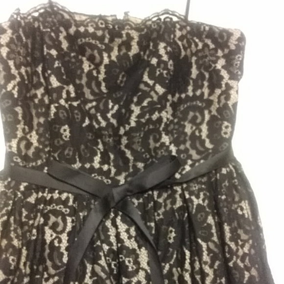 NWOT Beautiful formal dress - Picture 2 of 4